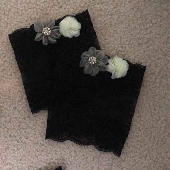 Lace Boot Cuff - Picture 4 of 5